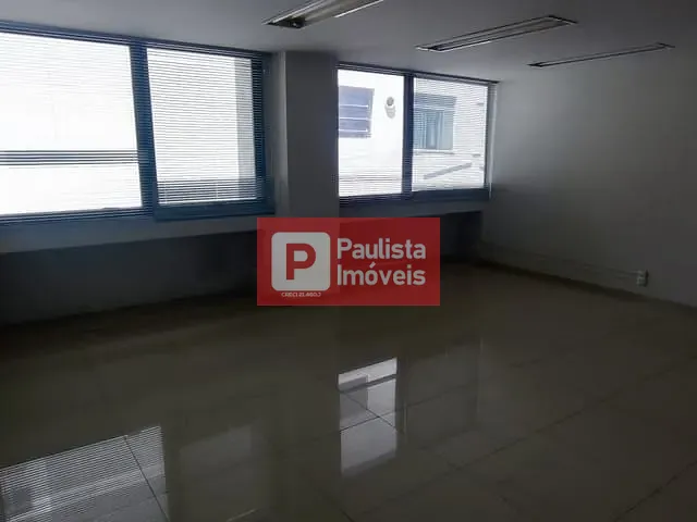 Sala com 72m², para alugar, no bairro Santo Amaro em São Paulo