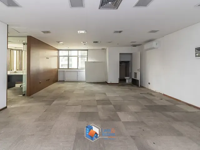 Sala com 110m², à venda, no bairro Vila Olímpia em São Paulo