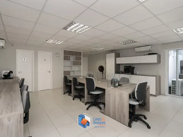Sala com 76m², à venda, no bairro Jardim Paulista em São Paulo