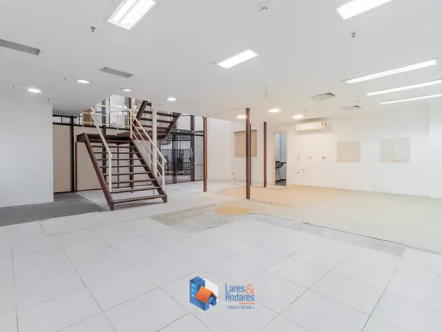 Sala com 102m², à venda, no bairro Jardim Paulista em São Paulo