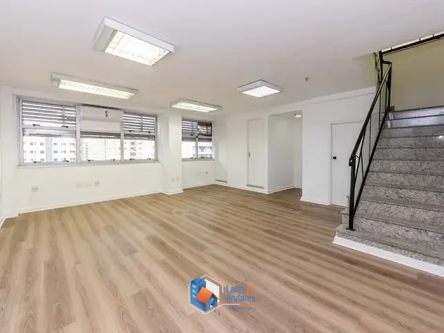 Sala com 211m², à venda, no bairro Indianópolis em São Paulo