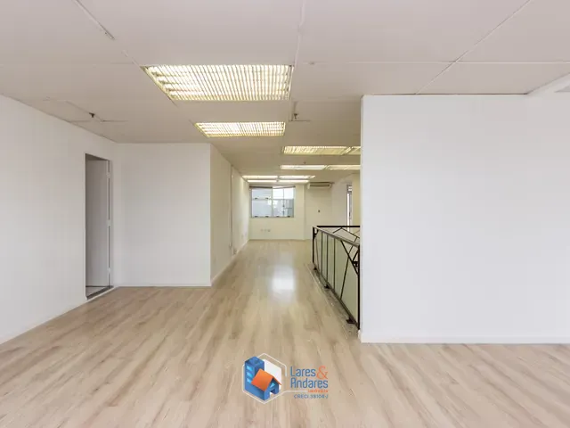 Sala com 222m², à venda, no bairro Indianópolis em São Paulo