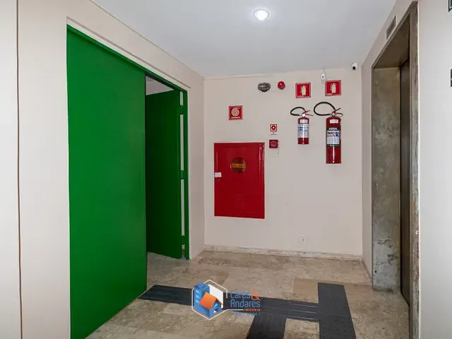 Sala com 320m², à venda, no bairro Liberdade em São Paulo