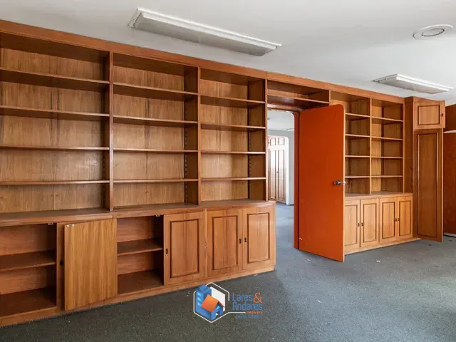 Sala com 320m², à venda, no bairro Liberdade em São Paulo