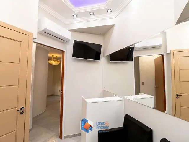 Sala com 28m², à venda, no bairro Centro em Balneário Camboriú