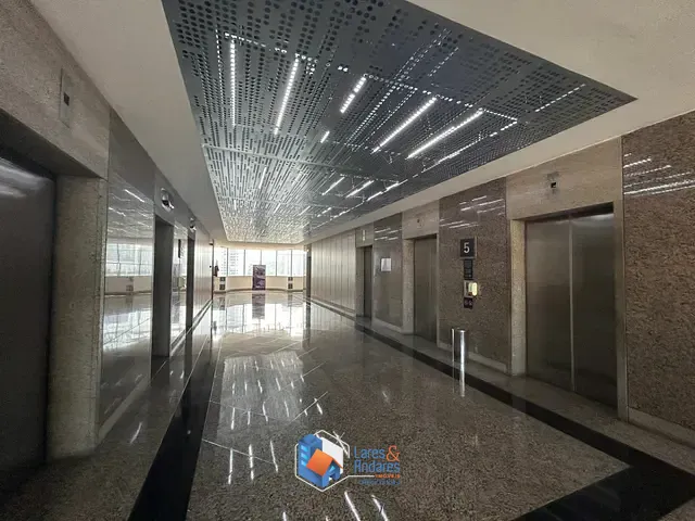 Sala com 806m², à venda, no bairro Chácara Santo Antônio (Zona Sul) em São Paulo