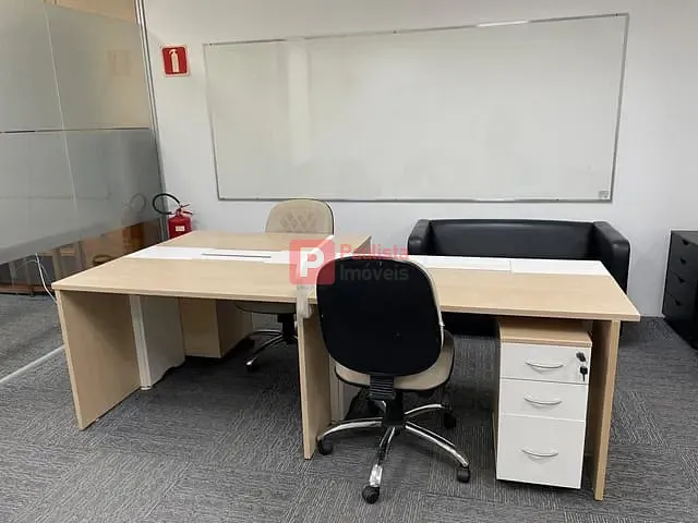 Conjunto comercial com 155m², para alugar, no bairro Vila Cordeiro em São Paulo