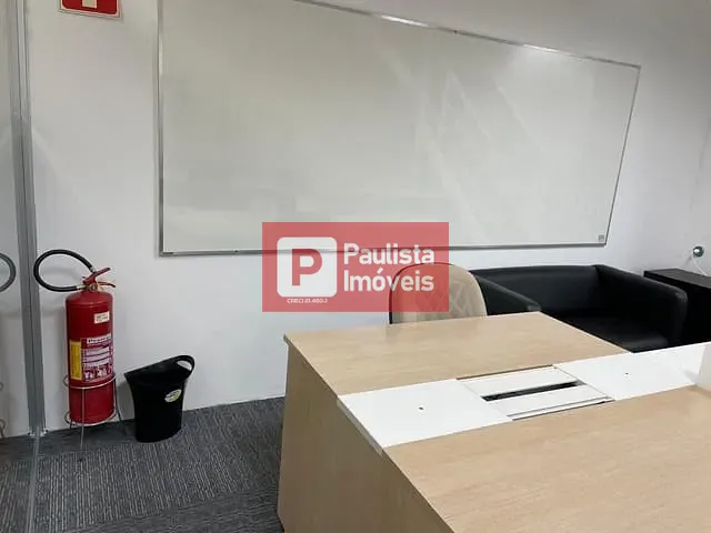 Conjunto comercial com 155m², para alugar, no bairro Vila Cordeiro em São Paulo