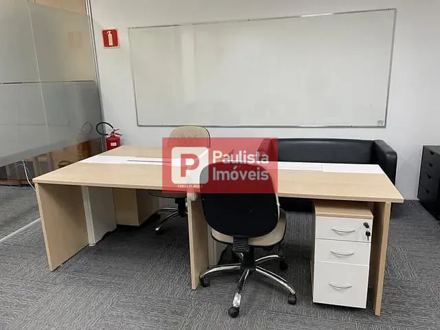 Conjunto comercial com 155m², para alugar, no bairro Vila Cordeiro em São Paulo