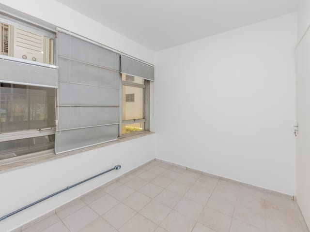Foto do Sala - Sala Comercial para Venda ou Locação com 48m², 3 salas, 2 banheiros, 1 vaga, ao lado metrô Borba Gato - Santo Amaro, São Paulo, SP | Paulista Imóveis