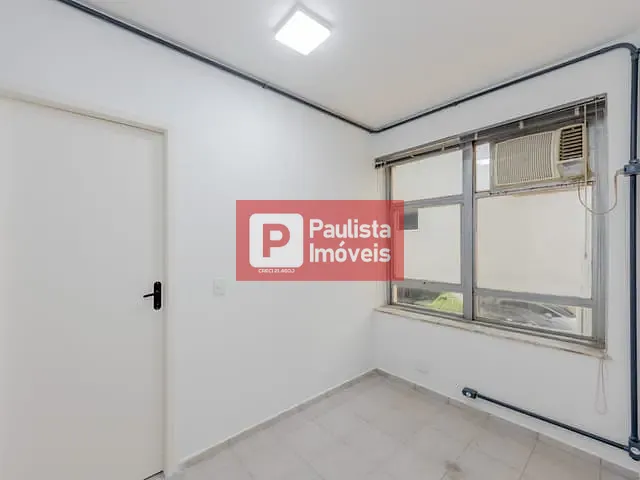 Sala à venda ou para alugar, no bairro Santo Amaro em São Paulo