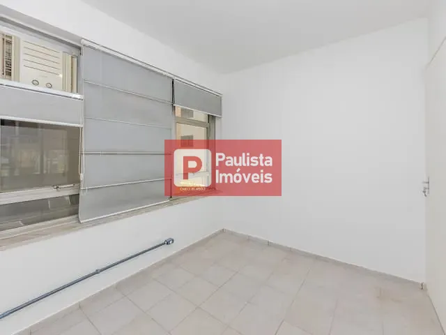 Sala à venda ou para alugar, no bairro Santo Amaro em São Paulo