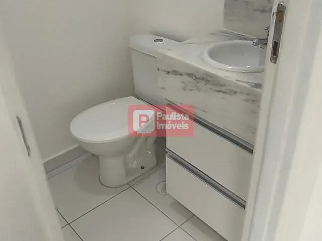 Sala à venda, no bairro Santo Amaro em São Paulo