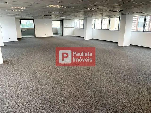 Sala para alugar, no bairro Chácara Santo Antônio em São Paulo