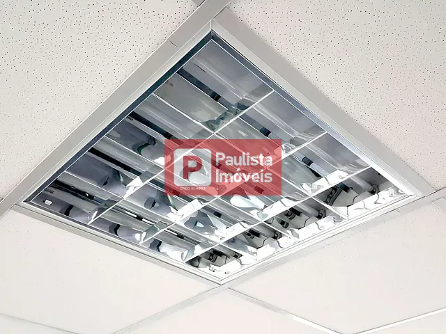 Sala para alugar, no bairro Chácara Santo Antônio em São Paulo