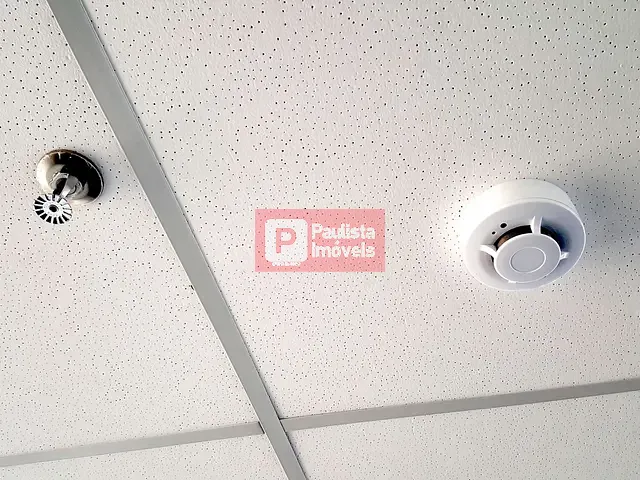 Sala para alugar, no bairro Chácara Santo Antônio em São Paulo