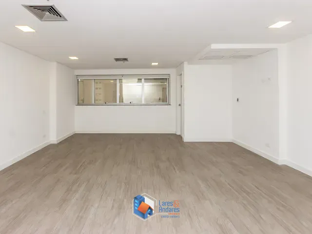 Sala com 35m², à venda, no bairro Santo Amaro em São Paulo