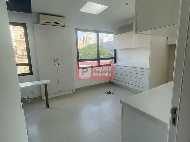 Sala à venda, no bairro Jardim Paulista em São Paulo