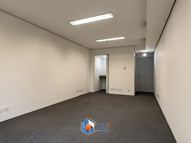 Sala com 31m², à venda, no bairro Jardim Paulista em São Paulo