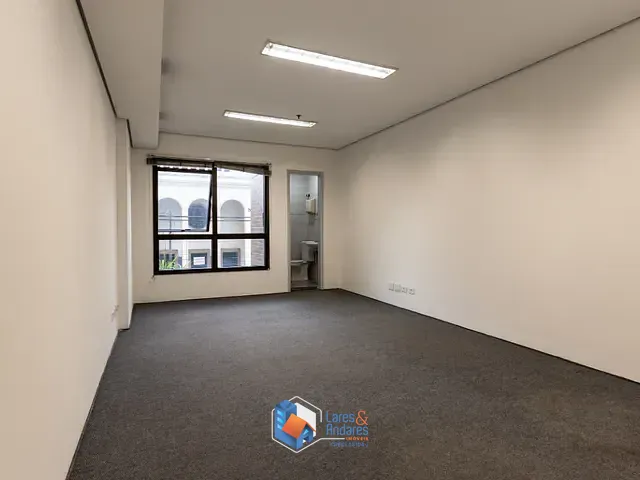 Sala com 31m², à venda, no bairro Jardim Paulista em São Paulo