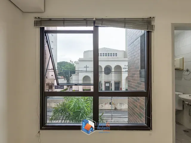 Sala com 31m², à venda, no bairro Jardim Paulista em São Paulo