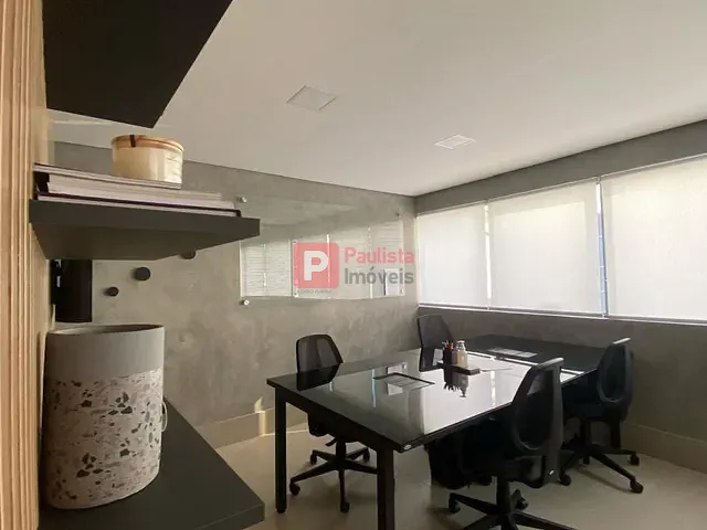 Sala à venda, no bairro Itaim Bibi em São Paulo