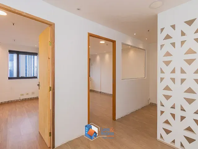 Sala com 44m², à venda, no bairro Liberdade em São Paulo