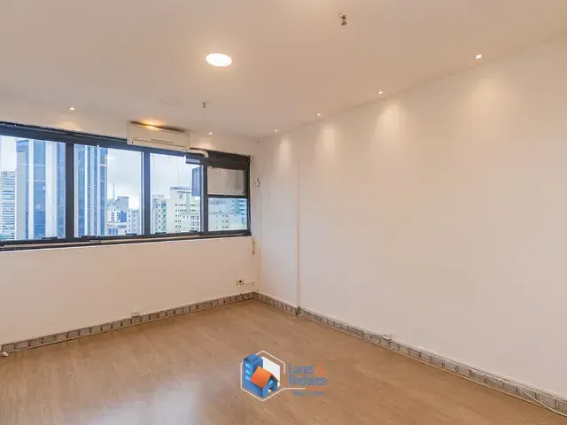 Sala com 44m², à venda, no bairro Liberdade em São Paulo