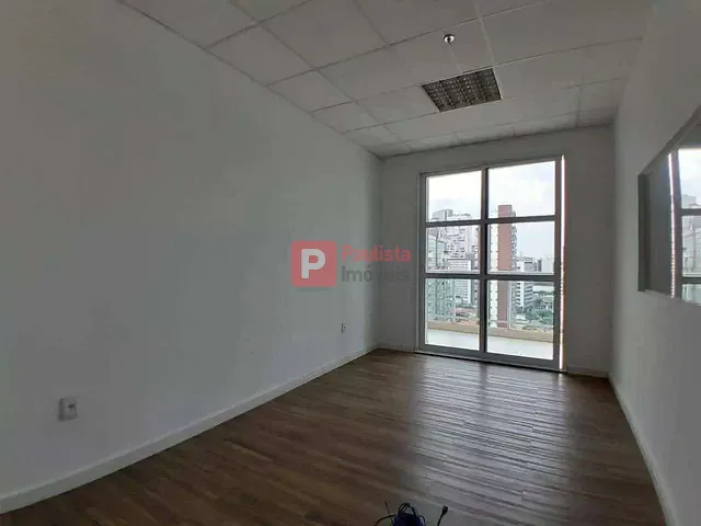 Sala com 92m², para alugar, no bairro Vila São Francisco (Zona Sul) em São Paulo