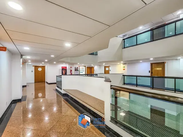 Sala com 44m², à venda, no bairro Moema em São Paulo