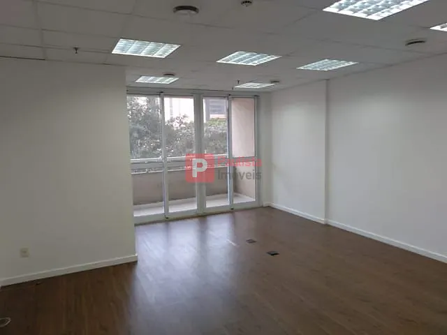 Sala com 66m², para alugar, no bairro Chácara Santo Antônio em São Paulo