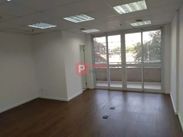 Sala com 66m², para alugar, no bairro Chácara Santo Antônio em São Paulo