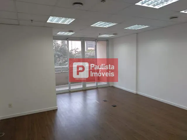 Sala com 66m², para alugar, no bairro Chácara Santo Antônio em São Paulo