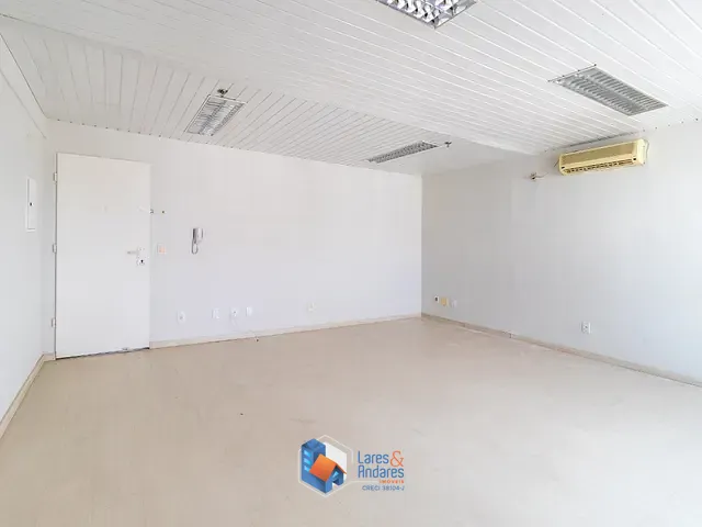 Sala com 35m², à venda, no bairro Vila Guarani (Z Sul) em São Paulo