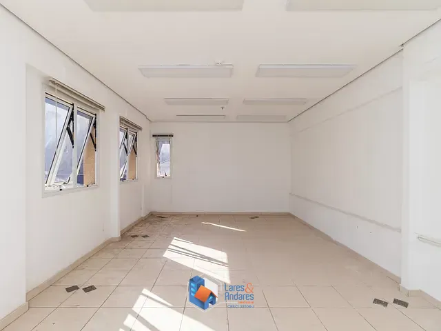 Sala com 34m², à venda, no bairro Barra Funda em São Paulo