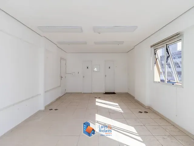 Sala com 34m², à venda, no bairro Barra Funda em São Paulo