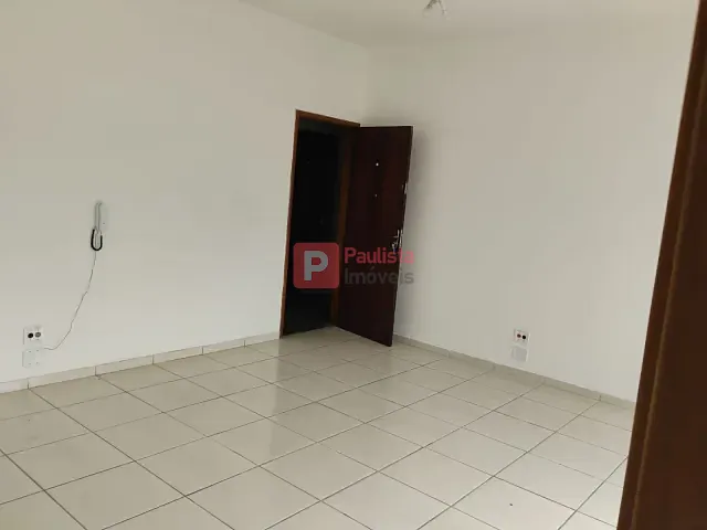 Sala com 43m², para alugar, no bairro Socorro em São Paulo