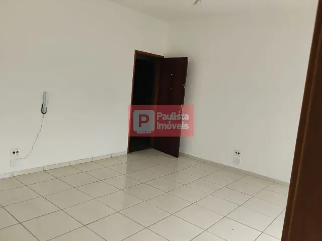 Sala com 43m², para alugar, no bairro Socorro em São Paulo