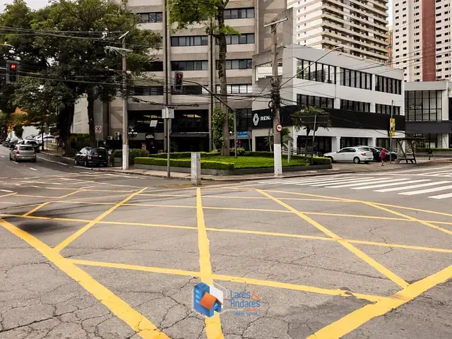 Sala com 122m², à venda, no bairro Santo Amaro em São Paulo