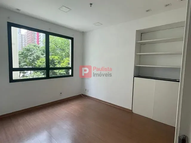 Sala com 31m², à venda ou para alugar, no bairro Jardim Paulista em São Paulo