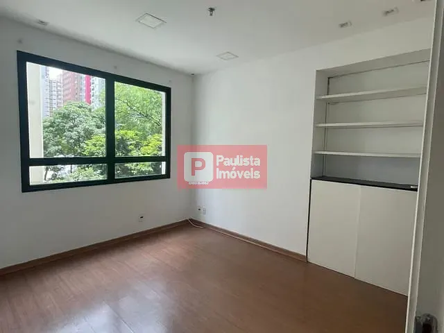Sala com 31m², à venda ou para alugar, no bairro Jardim Paulista em São Paulo