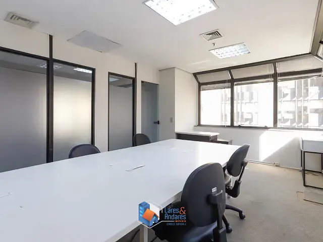 Sala com 196m², à venda, no bairro Brooklin em São Paulo