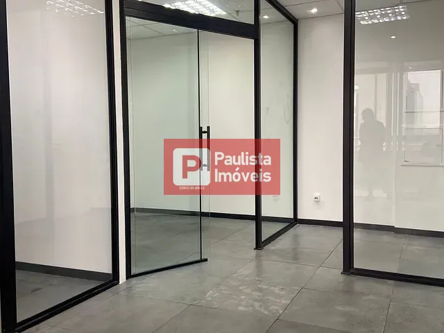 Sala com 64m², à venda ou para alugar, no bairro Chácara Santo Antônio (Zona Sul) em São Paulo