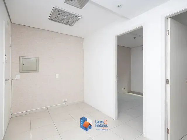 Sala com 28m², à venda, no bairro Consolação em São Paulo