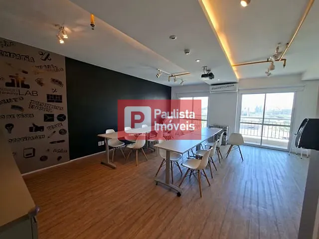 Sala à venda ou para alugar, no bairro Sando Amaro em São Paulo