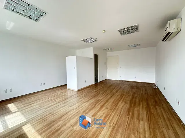 Sala com 1800m², à venda, no bairro Vila Andrade em São Paulo