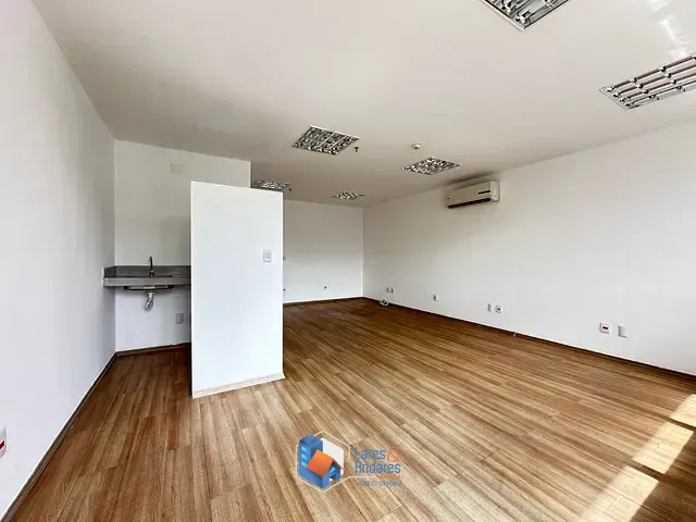 Sala com 1800m², à venda, no bairro Vila Andrade em São Paulo