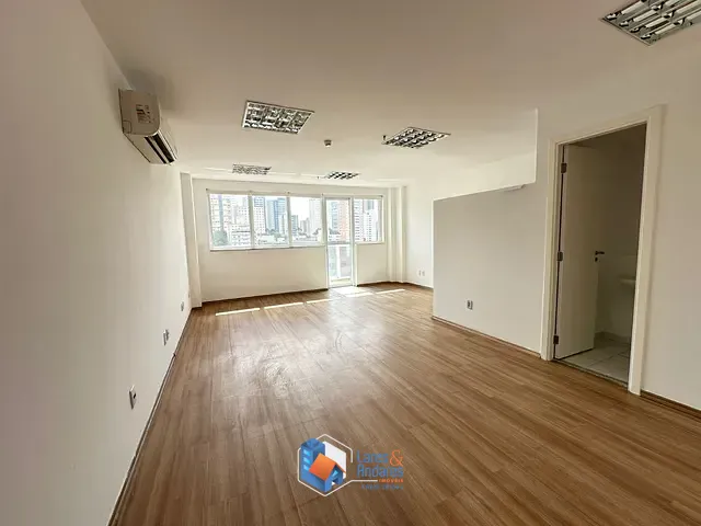 Sala com 1800m², à venda, no bairro Vila Andrade em São Paulo