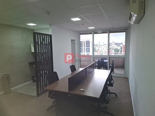 Sala com 62m², para alugar, no bairro Chácara Santo Antônio (Zona Sul) em São Paulo