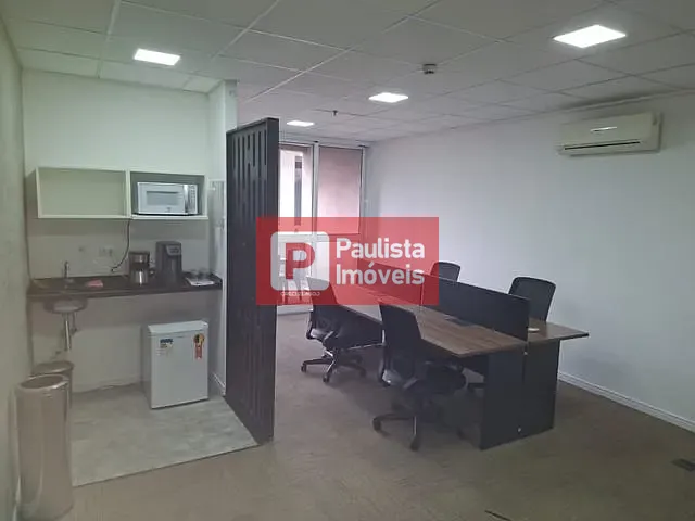 Sala com 62m², para alugar, no bairro Chácara Santo Antônio (Zona Sul) em São Paulo
